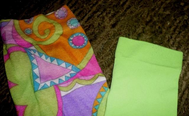 Daiktas pedkelnes be pedu =} zaliu neber