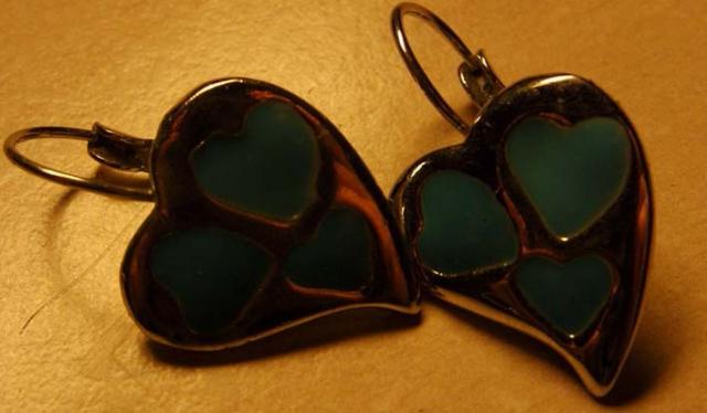 Daiktas auskarai su sirdutem