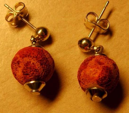 Daiktas Auskarai is karalu