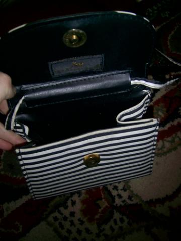 Daiktas black-white rankinukas(rez)