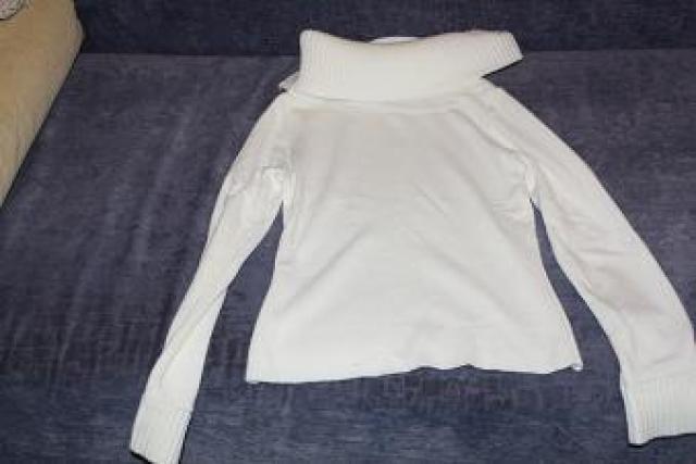 Daiktas Baltas megstukas su apykakle2 8/10d