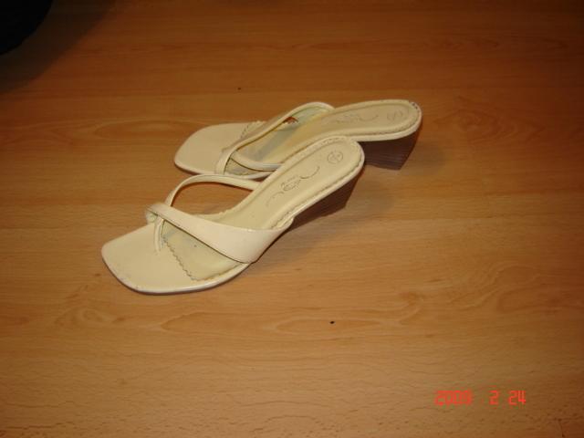 Daiktas Basutes per pirsta.