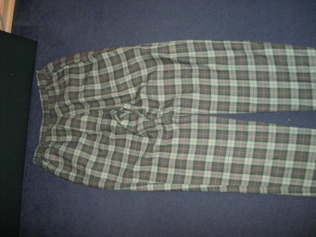 Daiktas languotos žalios kelnės