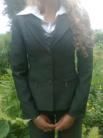 Daiktas moteriskas kostiumelis