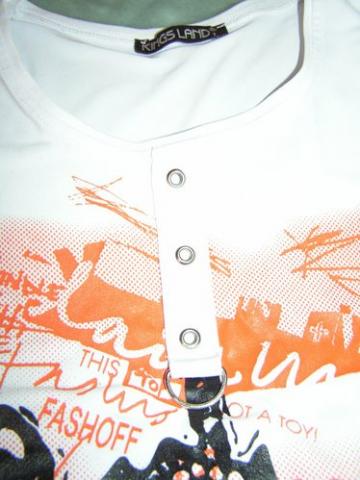 Daiktas balta bliuskute;P