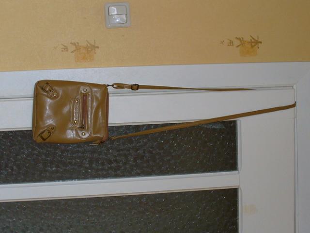 Daiktas rankinė, daniel-ray 