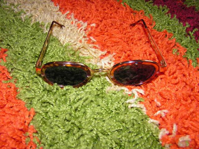 Daiktas oldskuuliniai akinukai;D