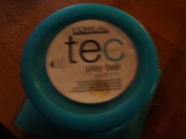 Daiktas zele plaukams