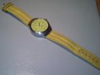Daiktas Geltonas laikrodis