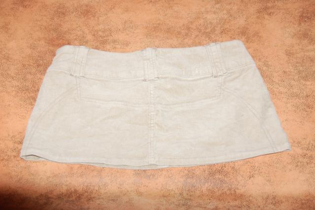 Daiktas velvetinis mini sijonukas