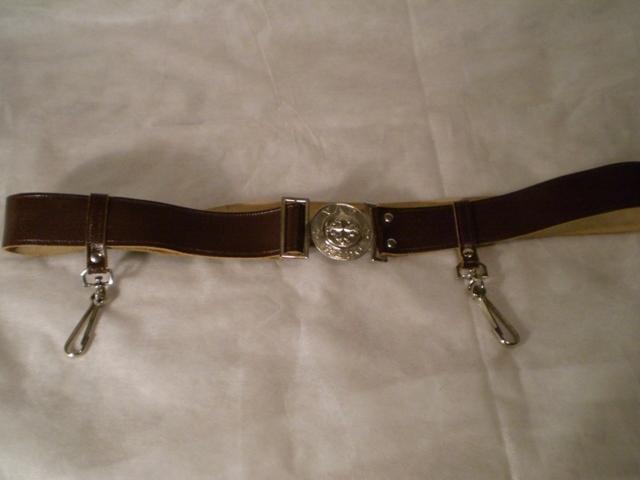 Daiktas dirzas su kabliuku