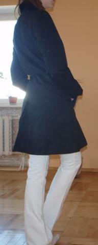 Daiktas pavasarinis-rudeninis plonas juodas paltukas