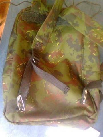 Daiktas kuprinė iš kareiviškos uniformos medžiagos