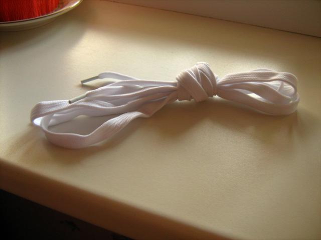 Daiktas Balti batų raišteliai