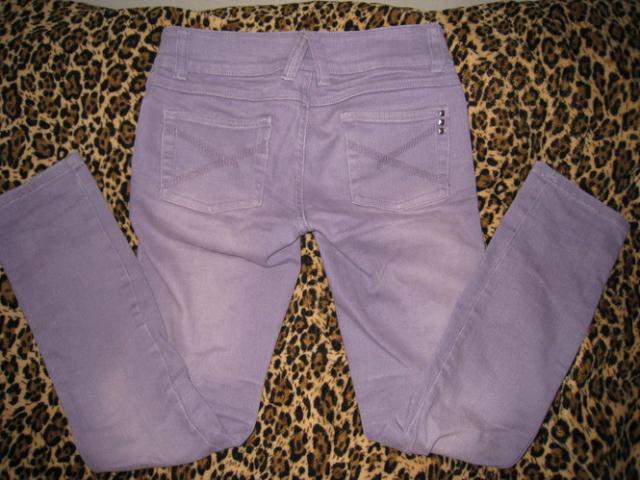 Daiktas violetines seppala kelnes