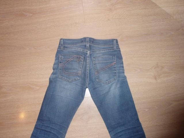 Daiktas džinsiukai plonytems ir nedidukems;}