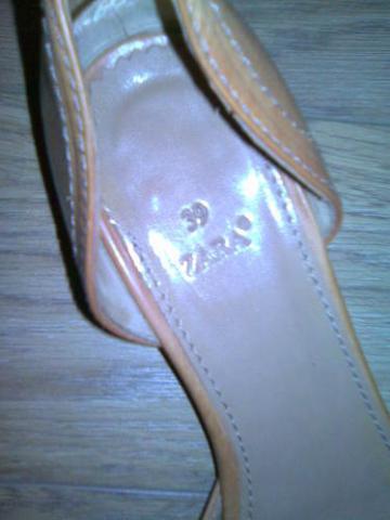 Daiktas zara nauji odiniai bateliai