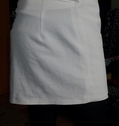 Daiktas dovanoju baltas sijonelis rez