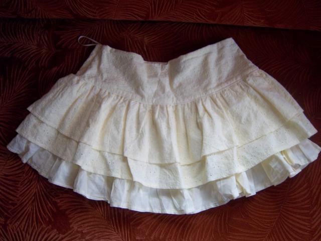 Daiktas puosnus sijonukas