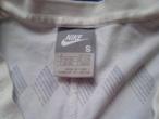 Daiktas Nike maikute
