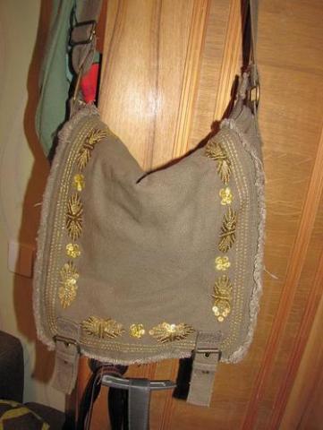 Daiktas Daniel Ray tase per peti