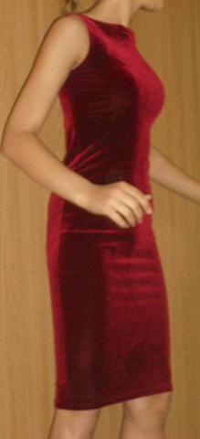 Daiktas ~aksominė suknelė