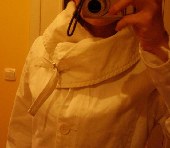 Daiktas balta mango striukė