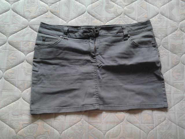 Daiktas Pilkas sijonukas