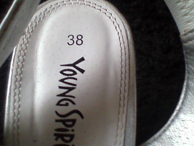 Daiktas stilingos basutes 38 ism