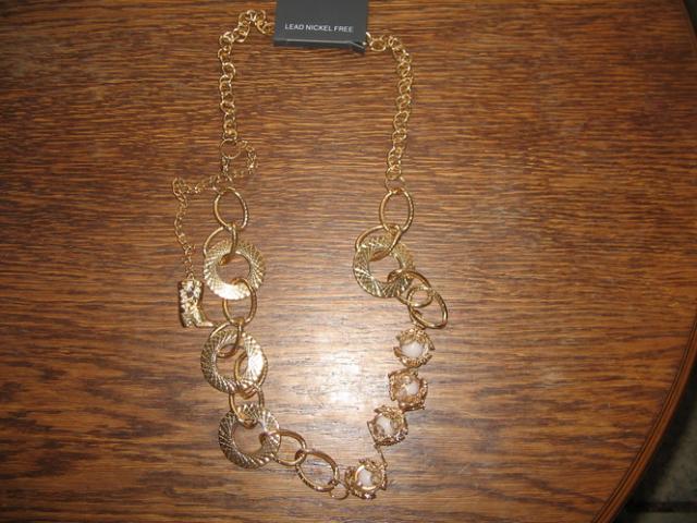 Daiktas Nauji karoliai