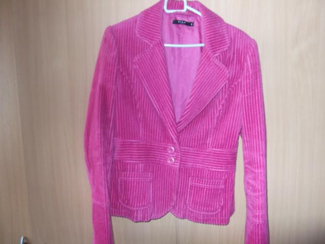 Daiktas velvetinis švarkelis