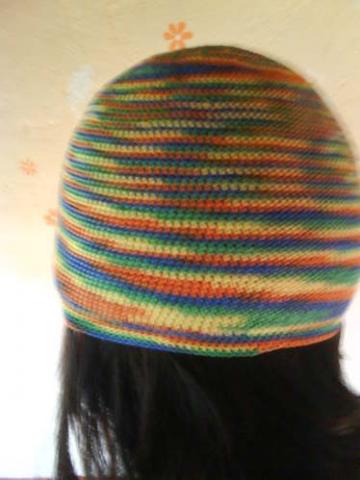 Daiktas nertas kepuriukas