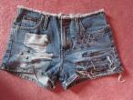 Daiktas šortai