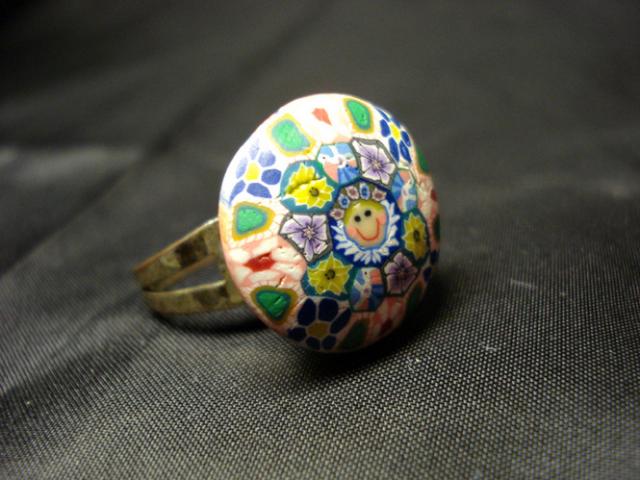 Daiktas linksmi žiedeliai