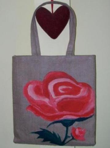 Daiktas Didele tase su roze