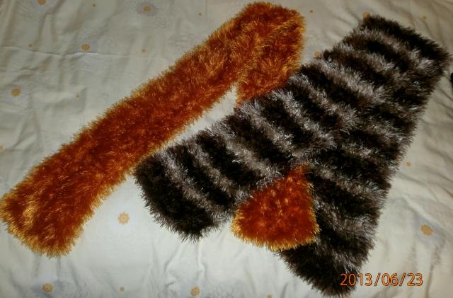 Daiktas gražus moteriški šalikėliai ,