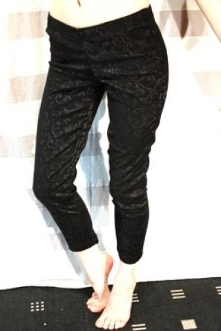 Daiktas juodos kelnes