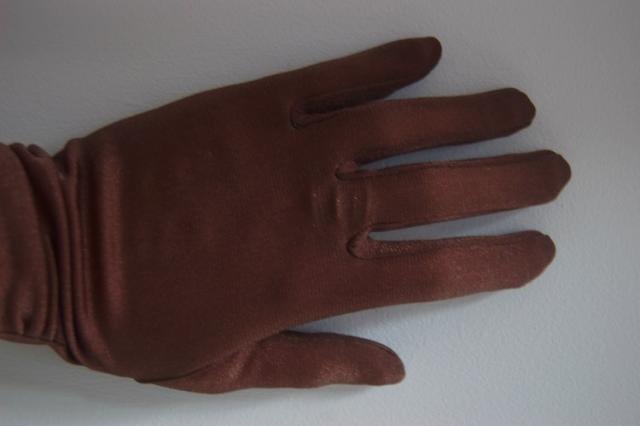 Daiktas Rudo aksomo pirštinaitės