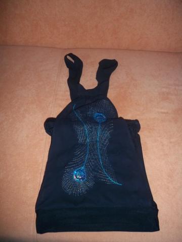 Daiktas Juoda bliuskyte su povo plunksna S dydis