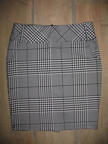 Daiktas grieztas sijonas