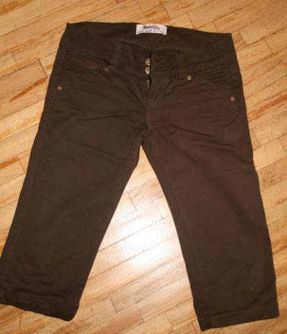 Daiktas BERSHKA kapriai