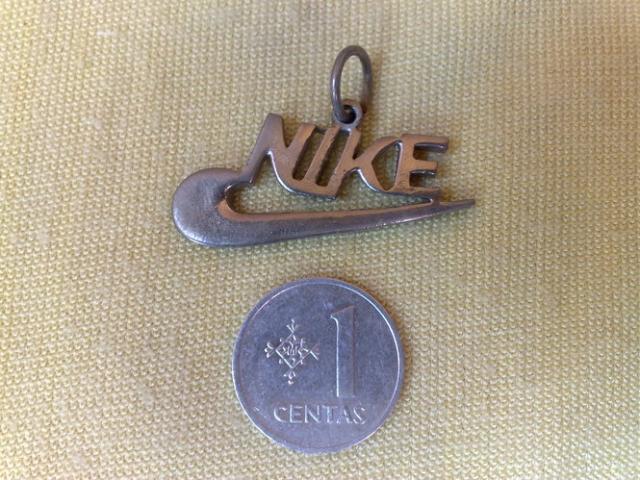 Daiktas Nike pakabukas