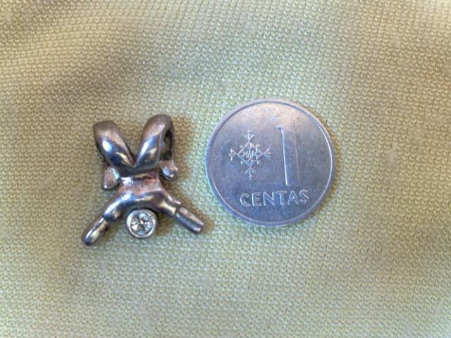 Daiktas Pakabukas žmogeliukas