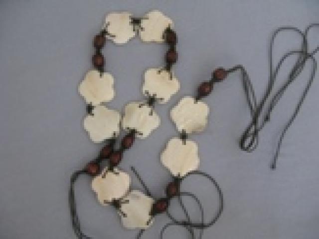 Daiktas dirzas perlamutras+medis