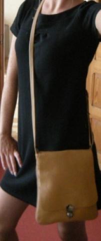 Daiktas Tašytė per petį