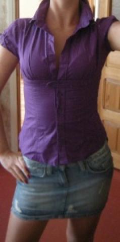 Daiktas Marškinukai gilia iškirpte