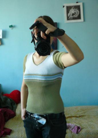 Daiktas zale dryzuota bliuskute