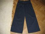 Daiktas Labai idomios formos kelnes 38d.