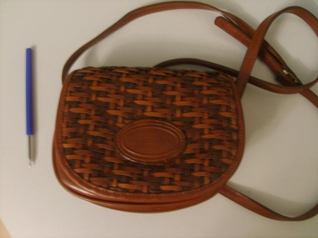 Daiktas Odinis mazas rankinukas[rez]