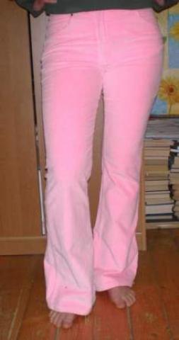 Daiktas rozines kelnes